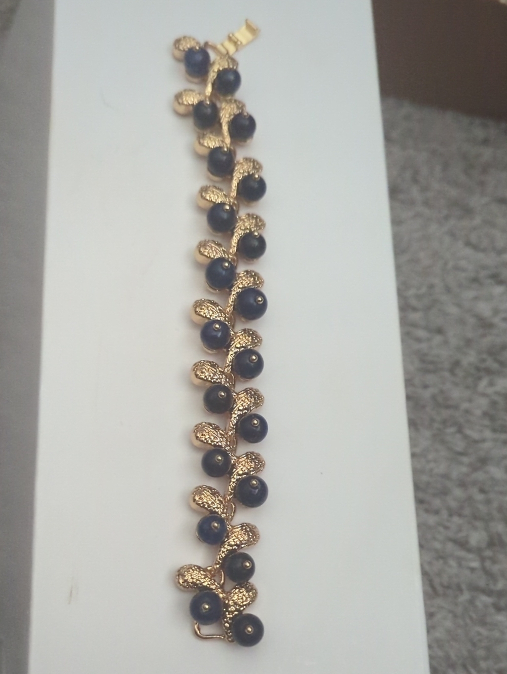 Gold Leaf-Link Bracelet with Navy Beads
